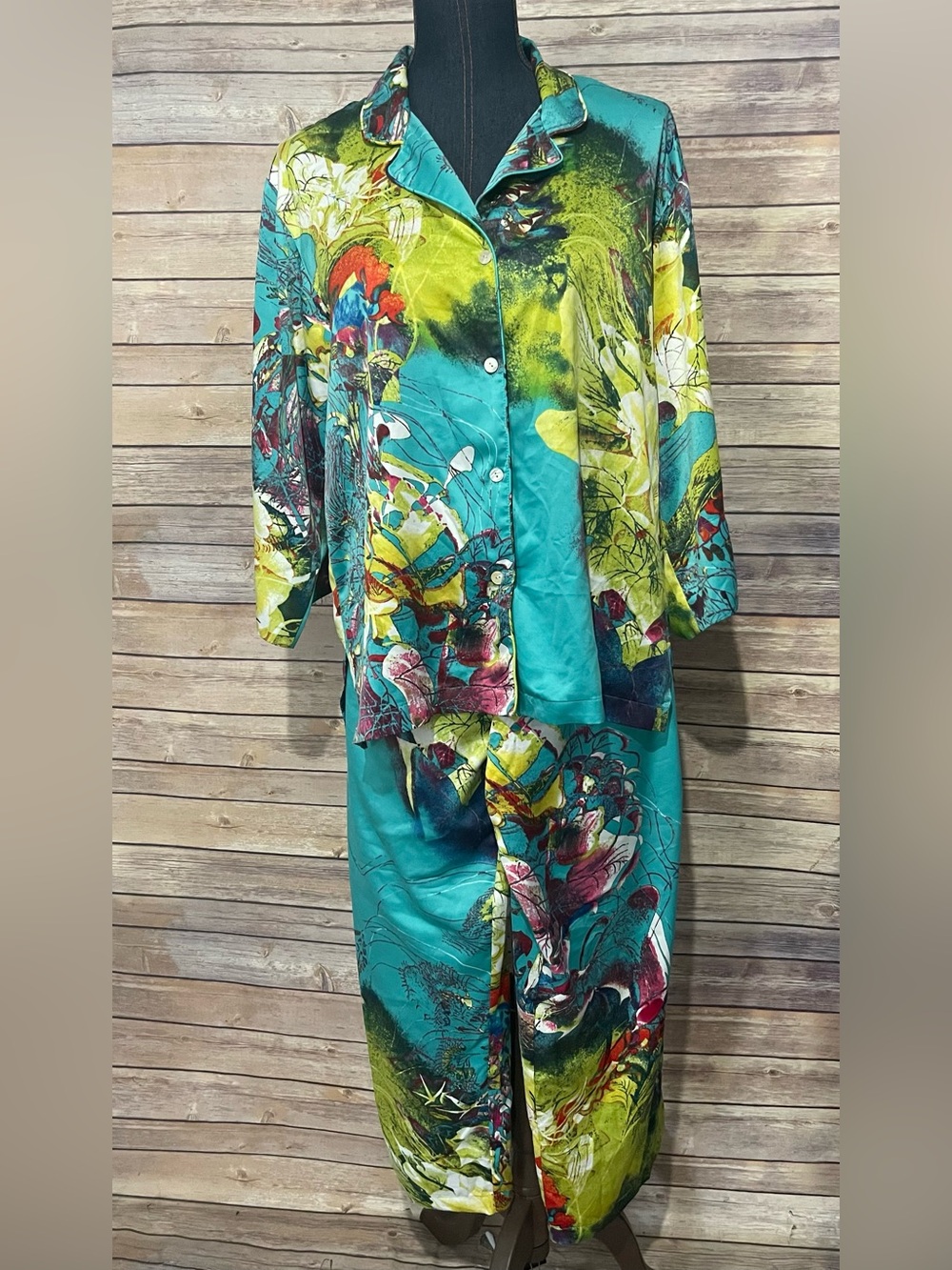 Natori Size Medium Satin Floral Teal Pajama Set